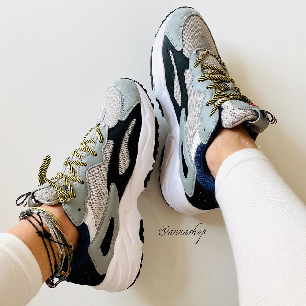 NWT Fila Ray tracer Grey - Picture 2 of 9